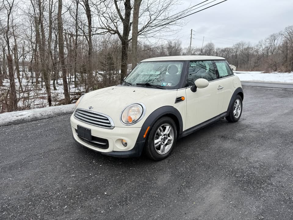 MINI Cooper Base 2012 Hatchback