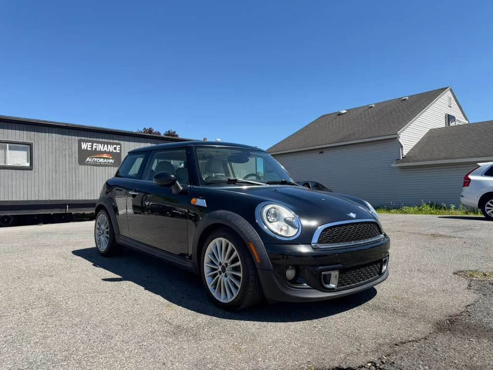 2012 MINI Cooper S's photo